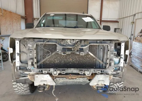 2014 Chevrolet Silverado 1500 1Lt z USA, uszkodzony, nr VIN 3GCUKREC5EG557198